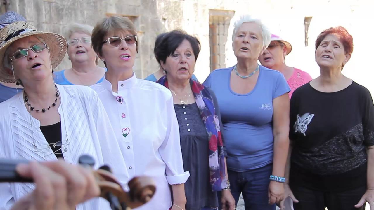 Дамски клуб "Осезание" - "Пътят" - YouTube