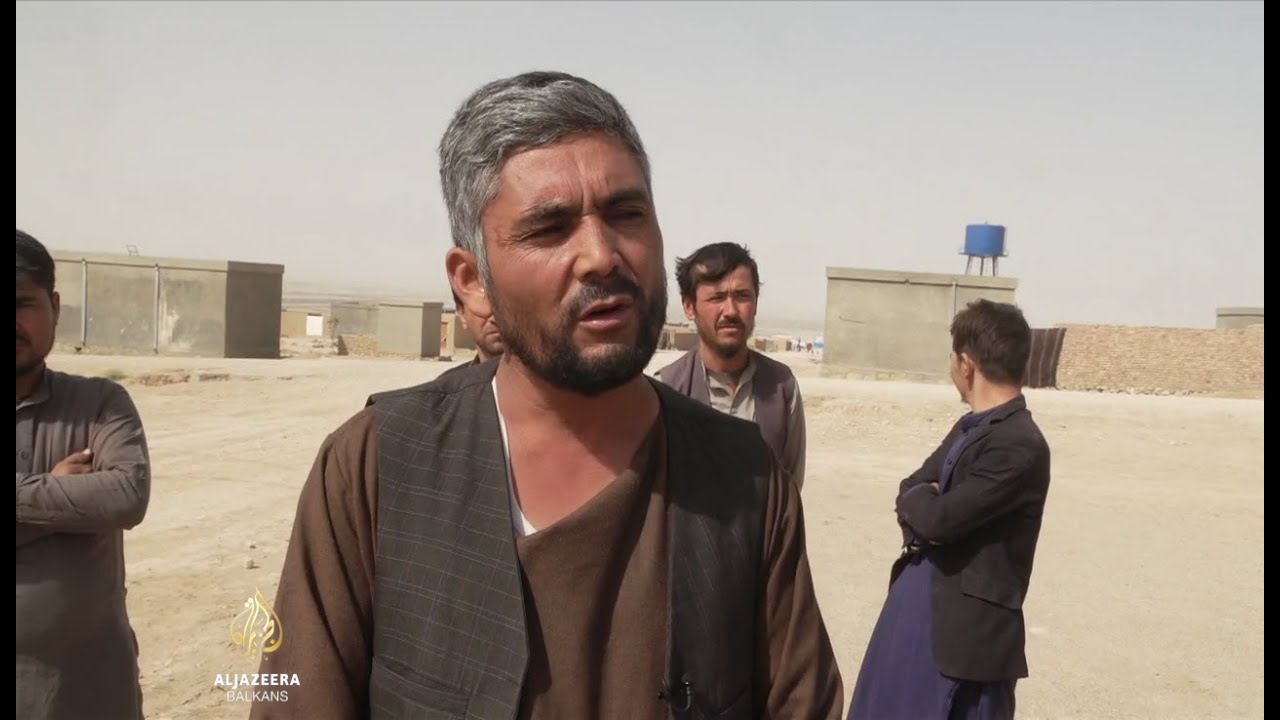 ملايين الأفغان النازحين ينتظرون منذ عقود العودة إلى ديارهم.