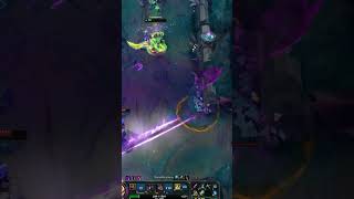 Tryndamere dive 1 v 2 funny! 💥 | #Shorts #LoL #milogulleague