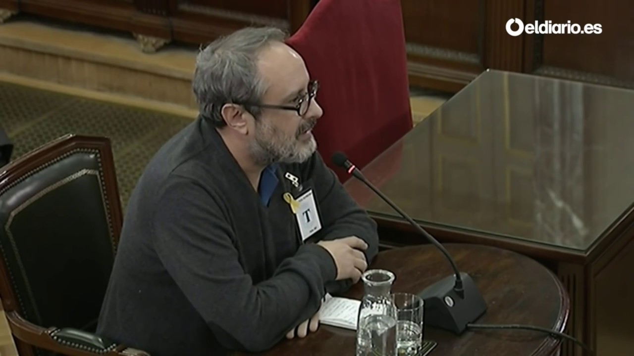 Antonio Baños se niega a responder las preguntas de Vox