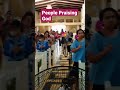 People Praising God #praise #praisinggod #praisingsongs #dance #singing #shorts