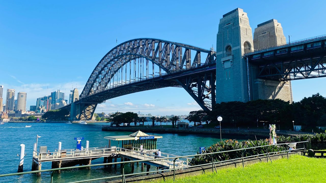 Australia | Walk from Luna Park and Milsons Point Wharf to Jeffrey St Wharf | Sydney May 2022