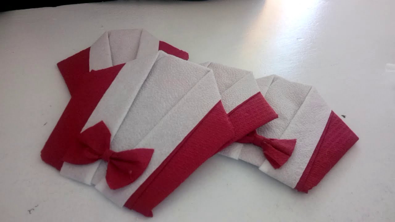 طي المناديل الورقية للأعراس على شكل بدلة😘😘😘👌