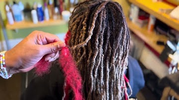 Quick 1 minute Lock extension prep for Dreadlock Machine #dreadlockmachine #locs #dreadlocks