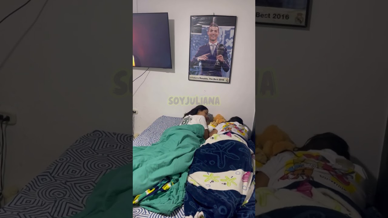 Mi cámara captó esto mientras soñaba con mi hermana😱🫢😩