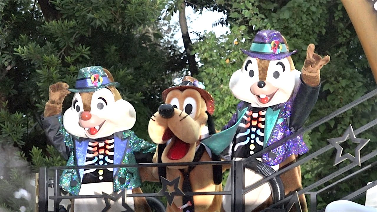 ほぼ夜回か？あたりも暗い10月末ポップン2回目はフロートがチカチカしててキレイ（チップとデールとプルート 10月29日 TDL）