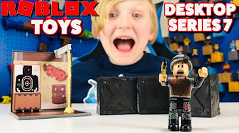 Robloxtoys Youtube - score big savings roblox series 1 action figure mr bling bling