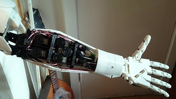 Robyn Inmoov is trying new finger servos.