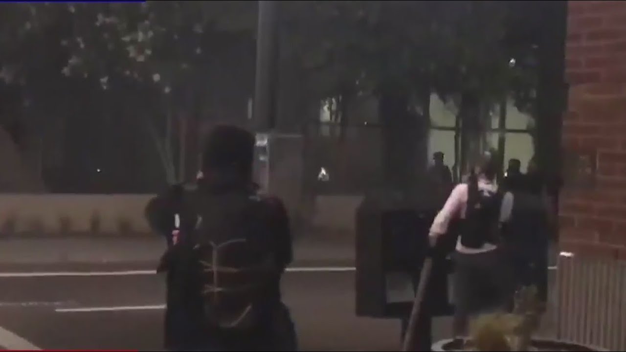 Opposing groups clash in downtown Portland