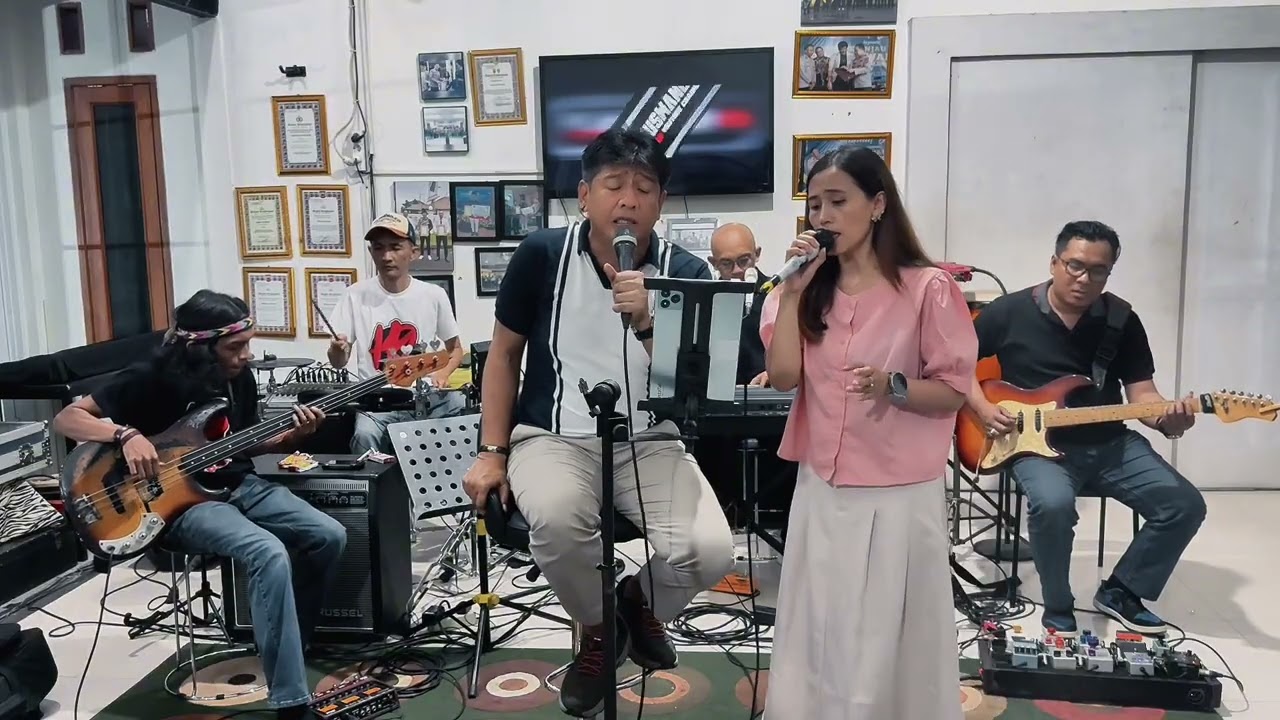 About you, Me and him, created by Andika (Kangen Band), covered by Riap Band