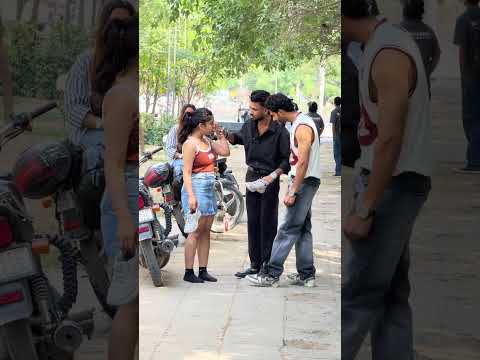 Chappal mar di 😂 #comedy #comedyprank #funny