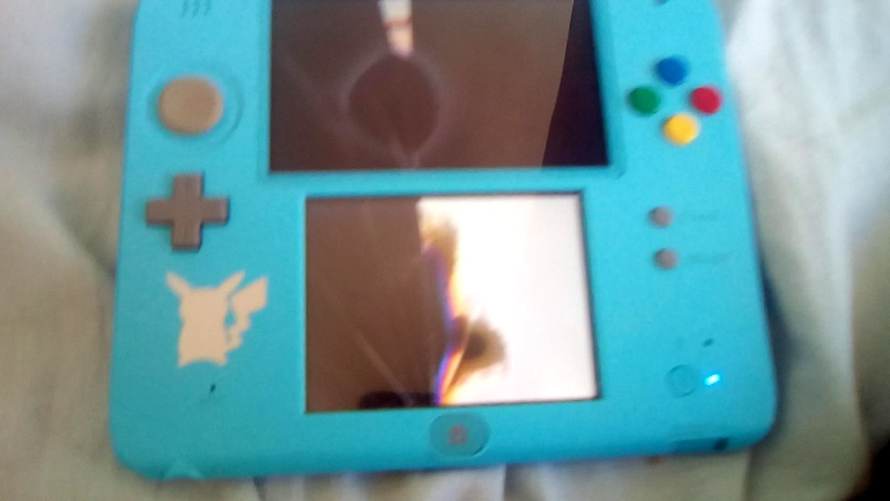 Nintendo 2DS Noir - Fonctionnel Mais écran Cassé - Pour Pièces Ou Réparation