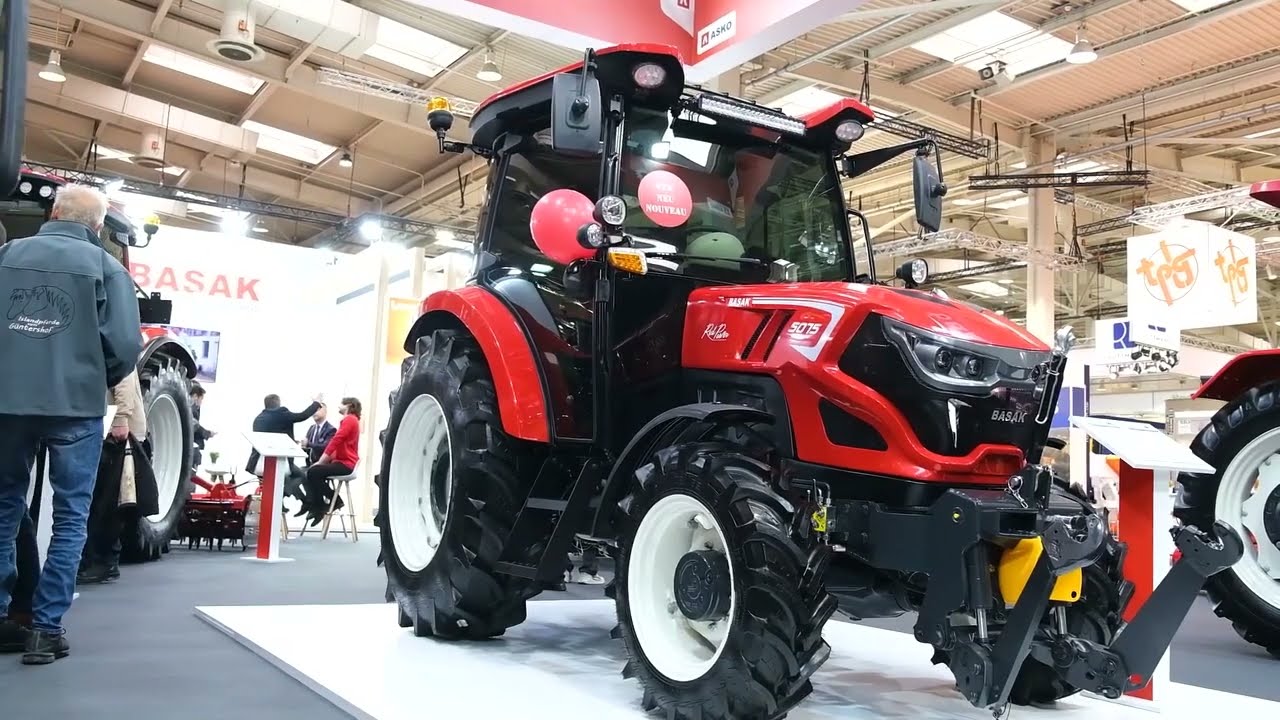 Ciągniki BASAK Traktor na Agritechnica 2023 w Hanowerze. RedLine ze STAGE V / EURO 5. Zapraszamy!