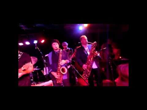 Jimmie Vaughan with Lou Ann Barton at Moes Alley i...