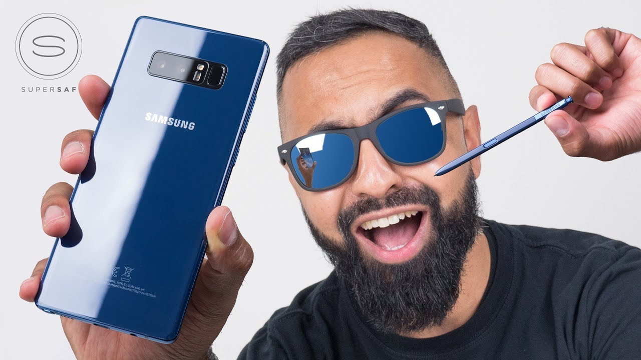 Samsung Galaxy Note 8 (Deep sea Blue) - Unpacking