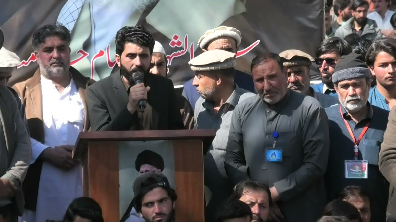 احتجاجی ریلی کا آغاز تلاوت کلام مجید سے مدرسہ کے طالب علم قاری شاہد حسین مہدوی کررہے ہیں