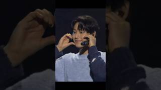 Download Lagu Lee Do Hyun being cute for 25 secs straight during his first fan meeting #leedohyun MP3