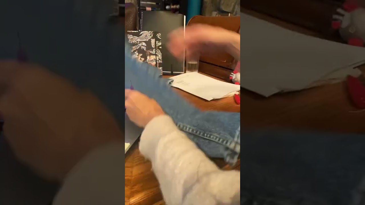 2-in-1 Wideleg Jean Upcycle (+bonus shorts!!!) She&rsquo;s cayuuuuuuuuuute! #upcycle #diy #sewing #jeans