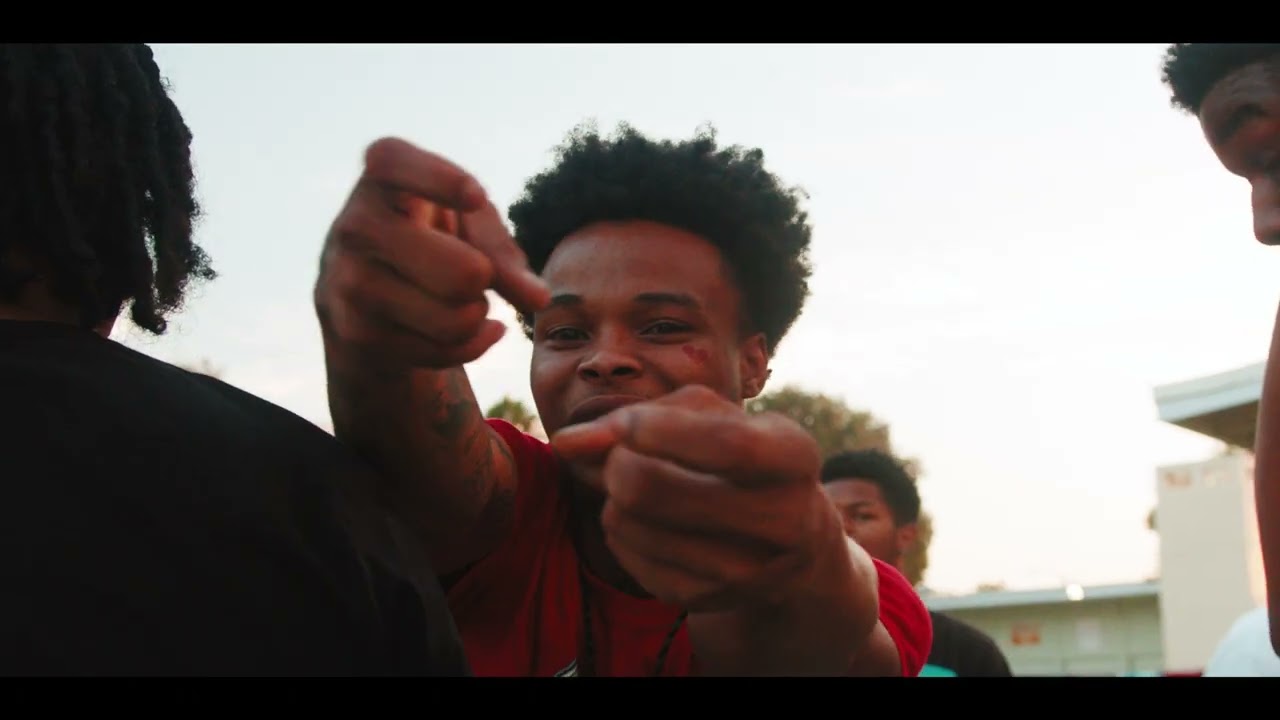 Guarda LowkeyOftb ft D3szn Da Rain Remix su YouTube Guarda LowkeyOftb ft D3szn Da Rain Remix su YouTube