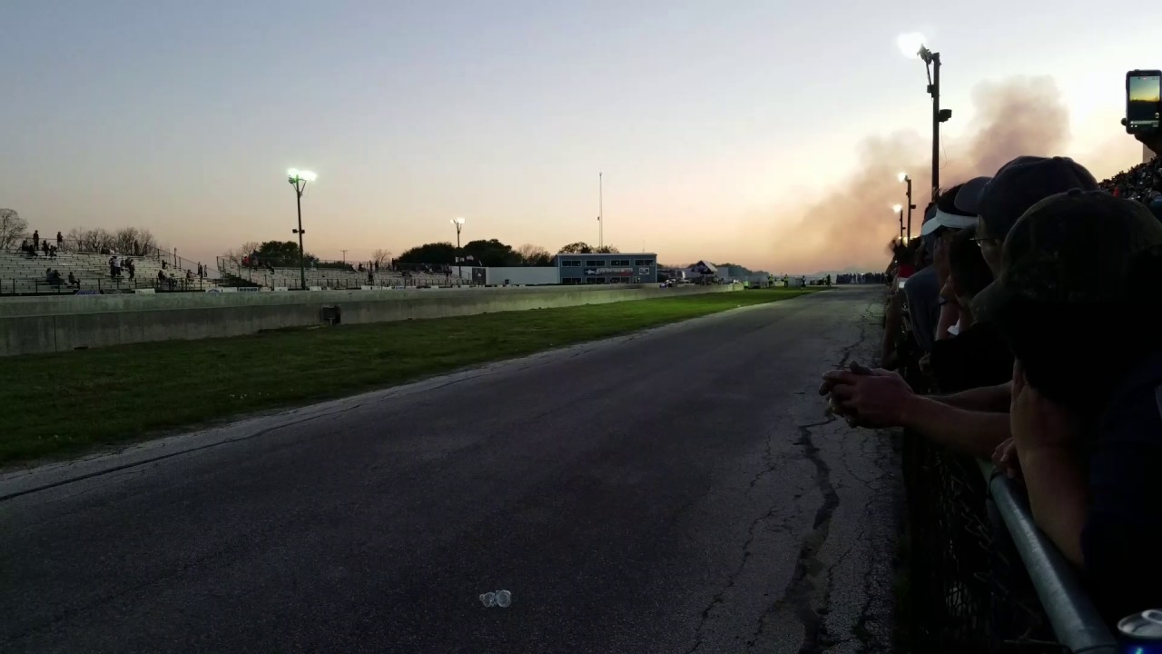 Jet Engine Races Jet engines race down San Antonio raceway - YouTube