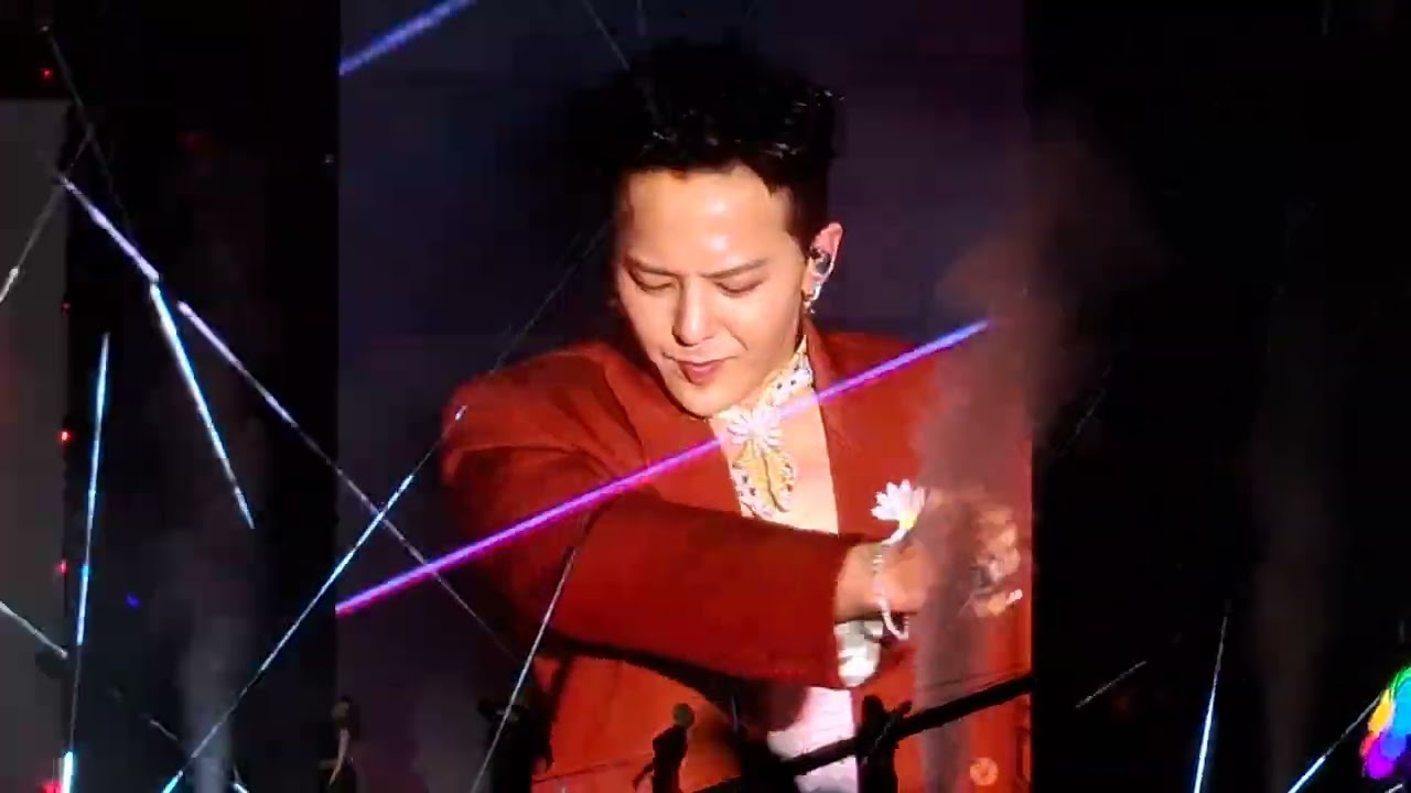 G dragon in Dubai 영원한건 절대없어 지드래곤 두바이 🥰 #지드래곤 #두바이생활 #두바이 #케이팝콘서트 #gdragon #영원한건절대없어