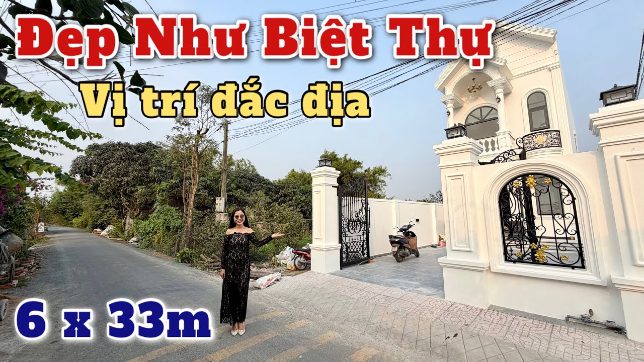 LỘNG LẪY NHƯ BIỆT THỰ SÂN VƯỜN😇Bán nhà mái thái tân cổ điển mặt tiền đường nhựa thông gần chợ