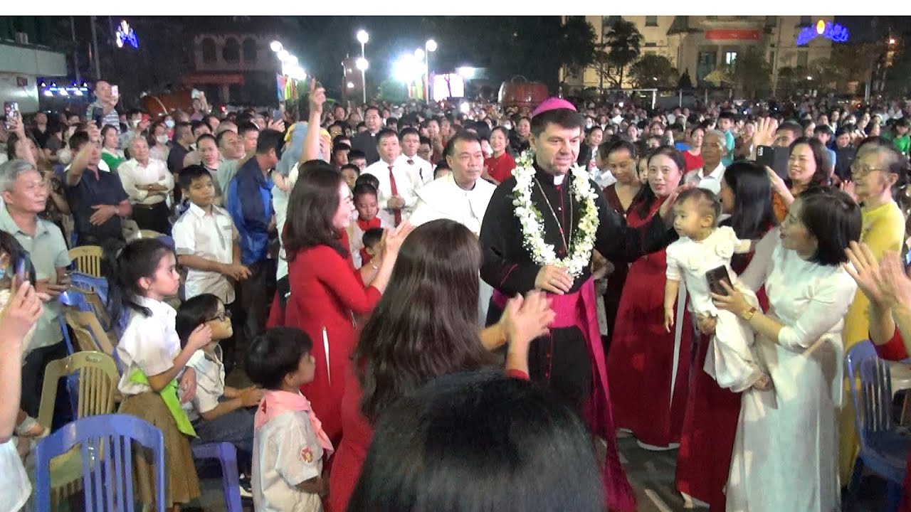 Giáo xứ  NĐ đón Đức Tổng  Giám Mục Marek Zalewski -camera Nghĩa Vân 0913391760