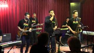 Mike Mohede Tribute to Bob Marley - Medley @ Mostly Jazz 30/05/14 [HD]