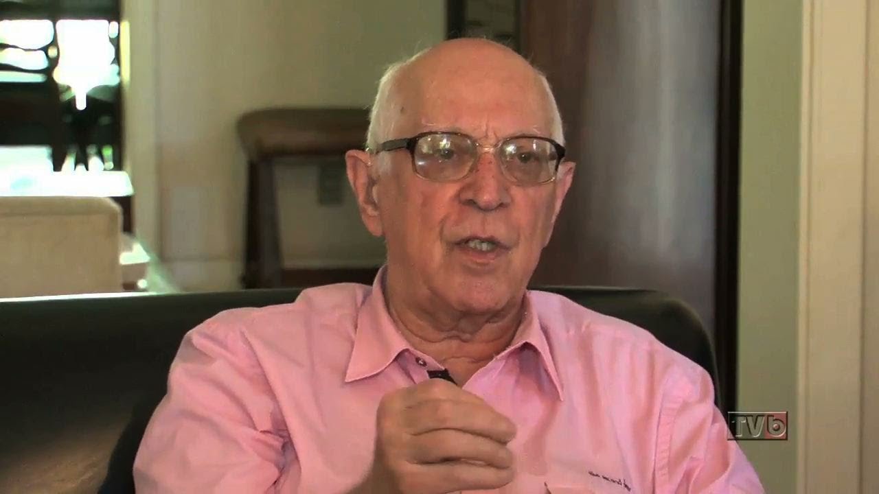 O STF aceitou julgar o mensalão sem ter competência constitucional, diz Dalmo Dallari - 11/12/13