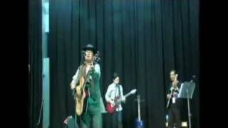 Video thumbnail of "Soe Paing Singing "Thida Thida Thida" at QBBA concert"