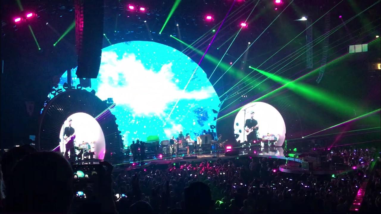 GLOBAL CITIZEN FESTIVAL: Coldplay Feat. Shakira - Sky Full Of Stars GLOBAL CITIZEN FESTIVAL: Coldplay Feat. Shakira - Sky Full Of Stars