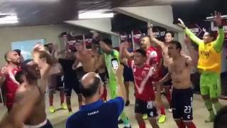 Celebran con euforia en el vestidor de Veracruz