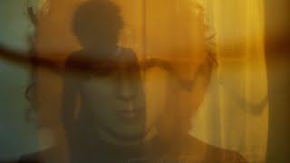 Laura Cahen - La complainte du soleil (Official Music Video) chords