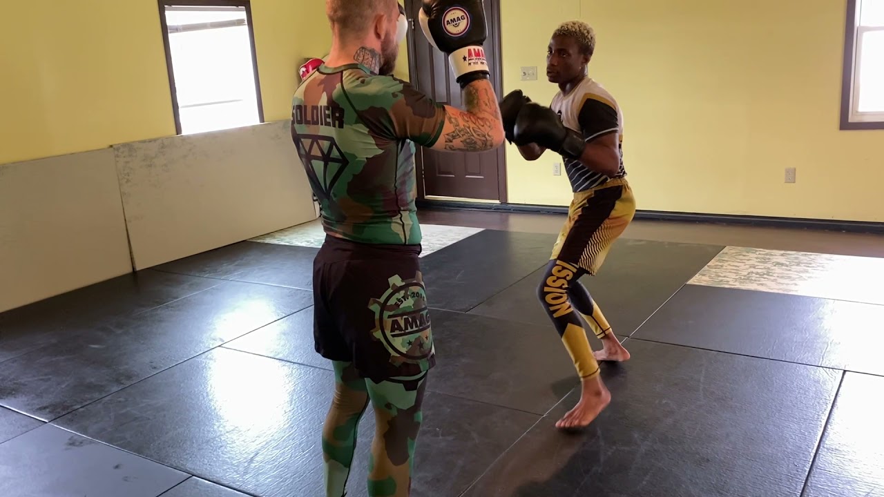 Combo 10 Jab Cross Hook to the body Roundhouse YouTube
