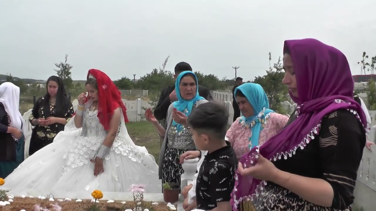 GEBZE MEVLANA ERDEM VE NURTEN   DÜĞÜNÜ MEZARLIK ZIYARETİ