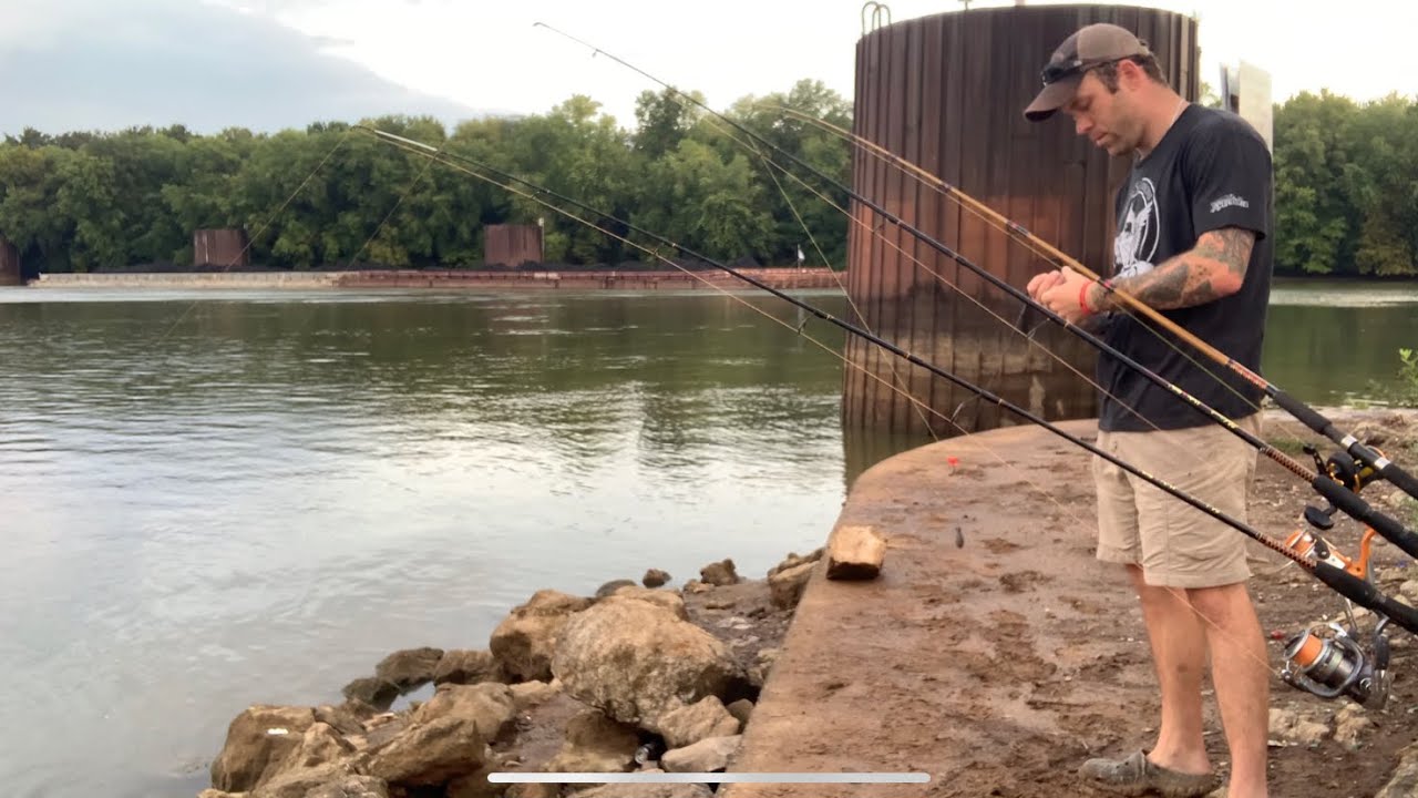 Catfishing the Cumberland River, CRAZY Weather! YouTube