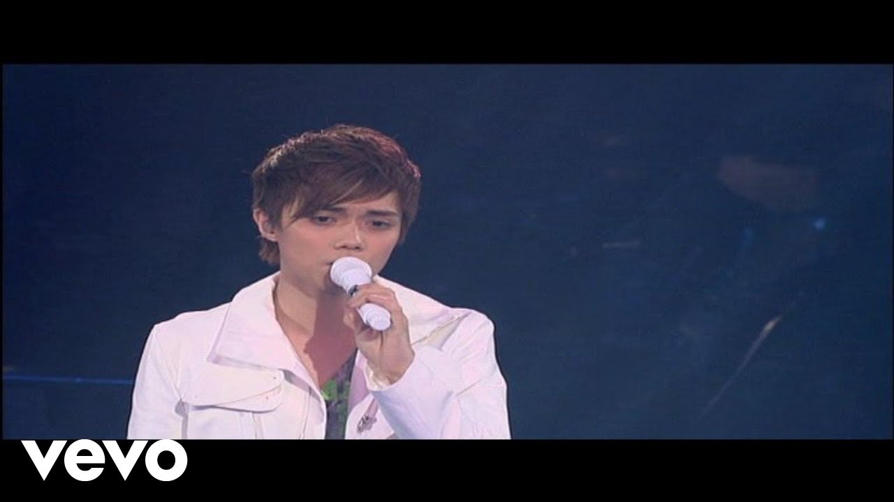 Watch 張敬軒 Hins Cheung - 餘震 (Live from 酷愛張敬軒演唱會) on YouTube Watch 張敬軒 Hins Cheung - 餘震 (Live from 酷愛張敬軒演唱會) on YouTube