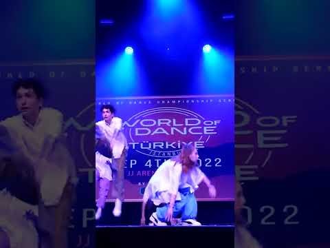 VIÌ a dance lights up the floor with youthful fire 🔦🔥#dance  #ytshorts  #worldofdance