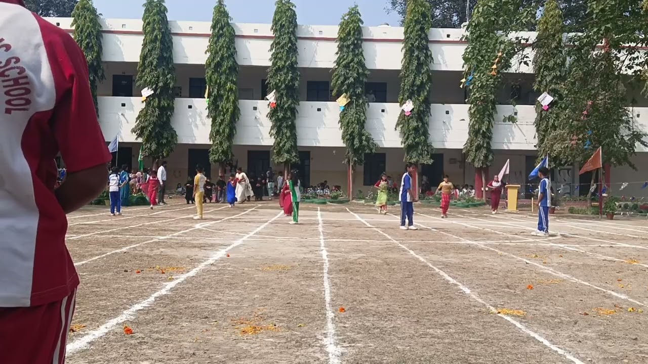 Saree draping race- Cl.3