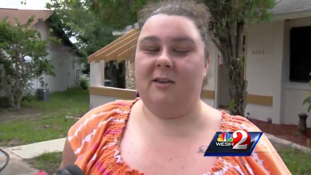 2 men swarmed by bees rushed to hospital in Orange County