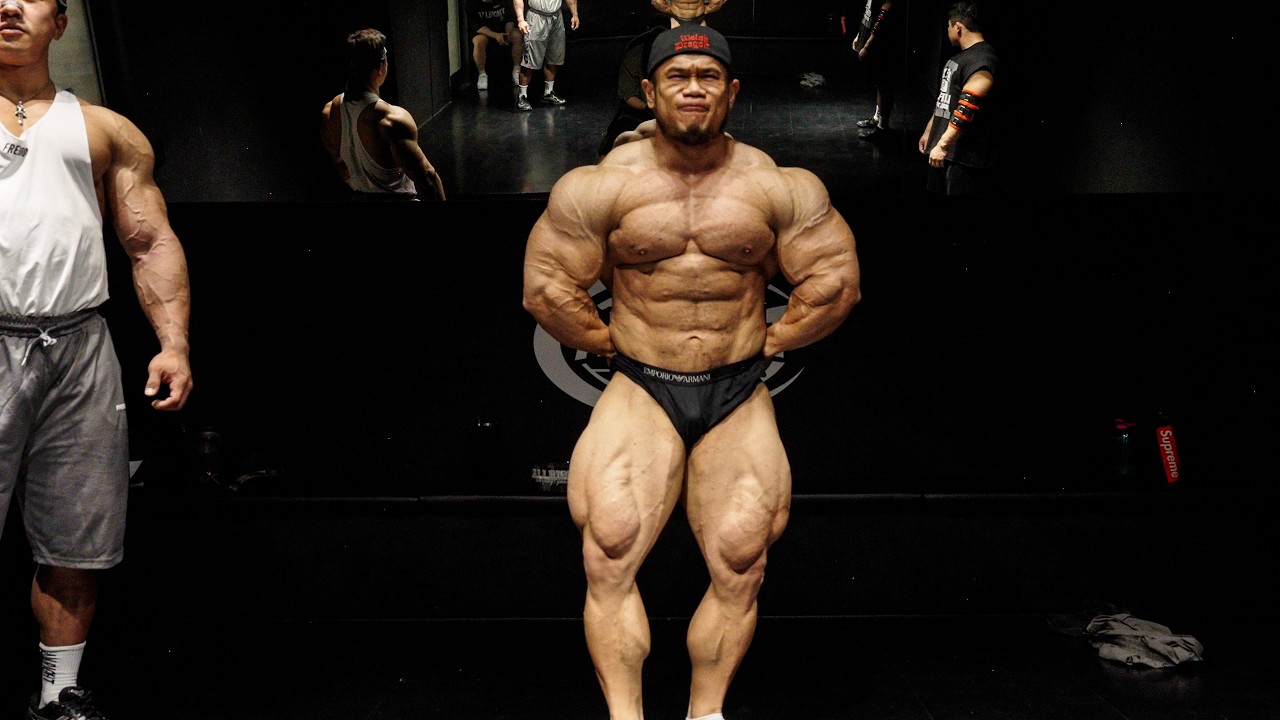 덤프 트럭에 치이고 각성해버린 장성엽
