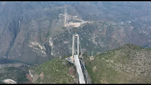 LIVE: An exclusive look at the Construction of Huajiang Grand Canyon Bridge! - DayDayNews