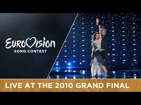 Chane & N'evergreen - In A Moment Like This (Denmark) Live 2010 Eurovision Song Contest