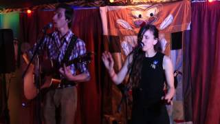Skyscraper Stan & Reb Fountain perform at a Sitting Room Session