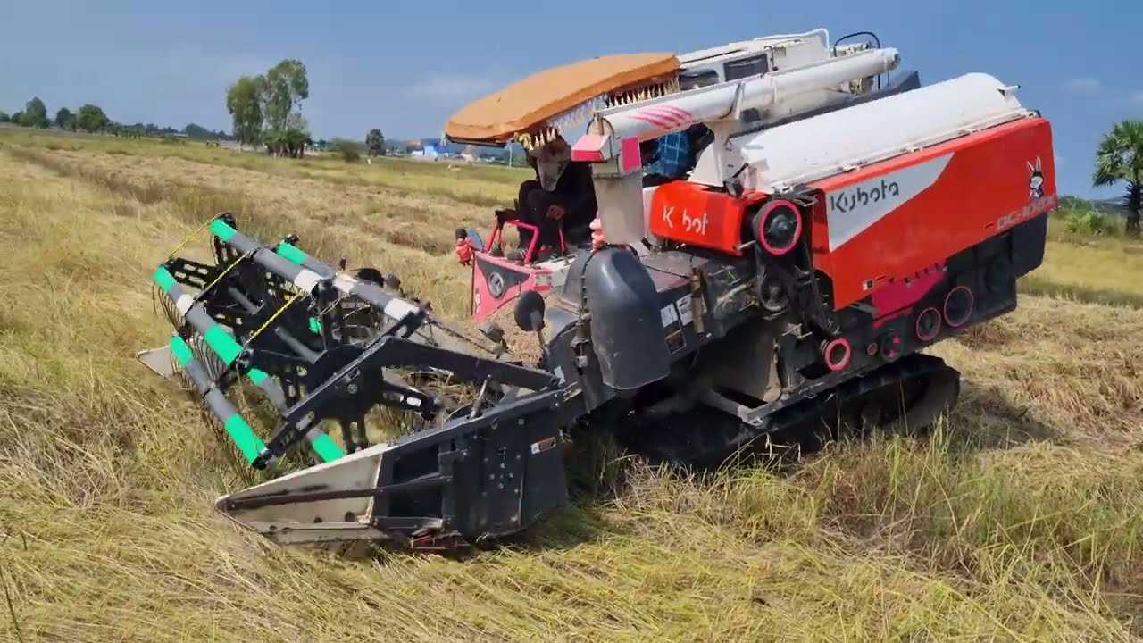 Awesome New Model Rice Harvester KUBOTA 108X 2025 Cropping Fastest Speed Rice Harvest Machine