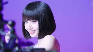 TrueX - LISA - Behind the Scene เบื้องหลังการถ่ายทำ ที่จะพาเราไปแอบดูความน่ารักสดใสของลิซ่าด้วยกัน