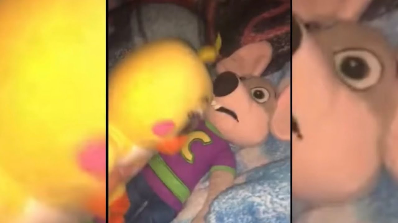 FNAF 2 Toy Chica beats up Chuck E Cheese vine. 