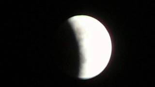 Lunar eclipse in Shinkoiwa Dec 10, 2011.m4v