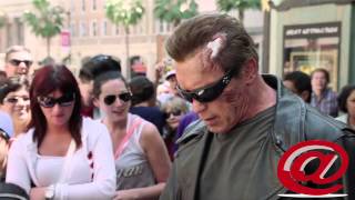 Sorprende Arnold Schwarzenegger a fans de TERMINATOR