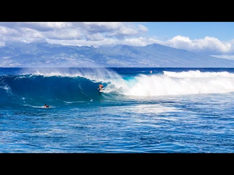 French Polynesia - The perfect right point